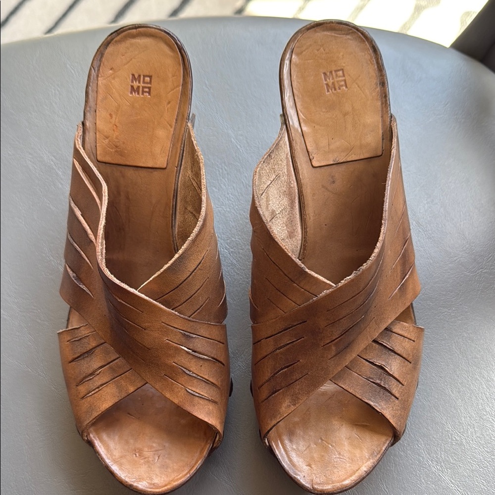 Moma Brown Leather Crossover Mule Clogs